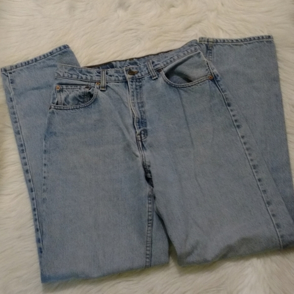 VINTAGE 561 Lightwash Levi Strauss Jeans - Picture 6 of 16